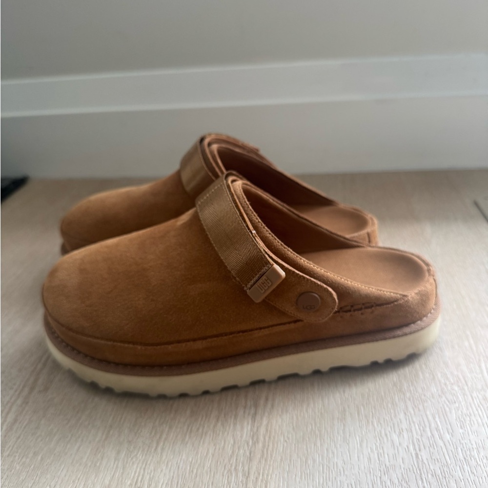 UGG Goldenstar clogs